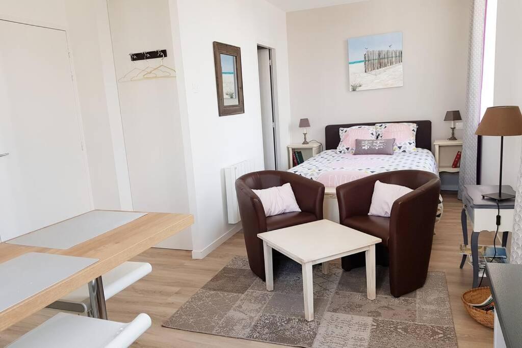 Studio Cosy Les Roses Tremieres 3 Etoiles Centre Plouharnel Proche Mer Ngoại thất bức ảnh